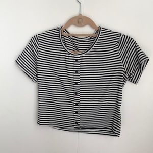 Black and white T-shirt